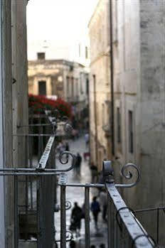 Palazzo Belli B&B Lecce Exterior photo