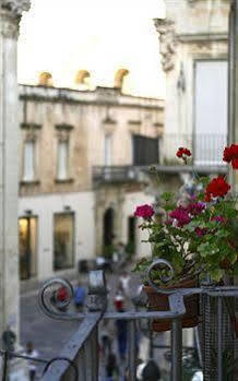 Palazzo Belli B&B Lecce Exterior photo